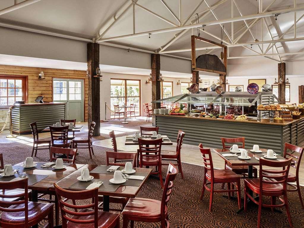 Outback Hotel Ayers Rock Restoran gambar